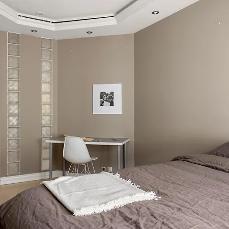 Dinbnb I 1898 Building With 95 Sqm Of Luxury I 2x Workspace *